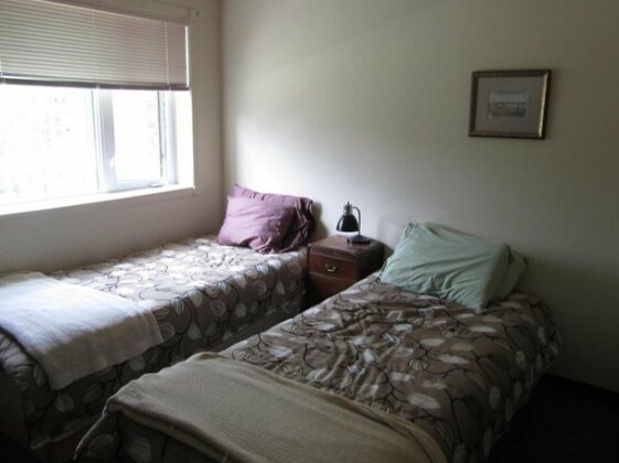 Johnson's Crossing Lodge - Photo4
