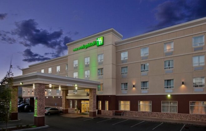 Holiday Inn Hotel and Suites-Kamloops - Photo2