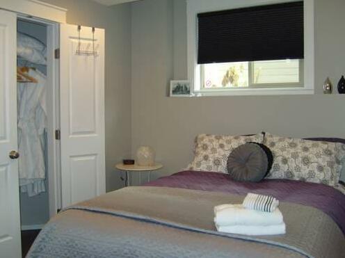 The Tenth Bed & Breakfast - Photo2