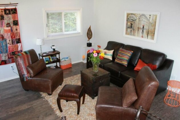 Lakeview Vacation Suite - Photo3