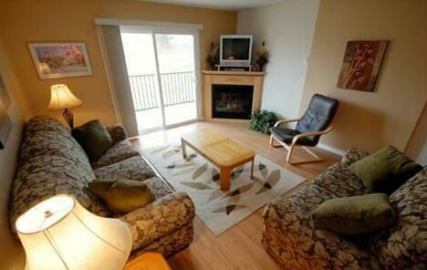 Rocky Condos - Photo3