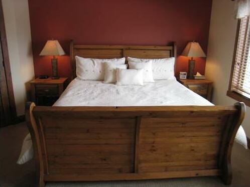 Timber Stone Lodge by RMA - Photo5