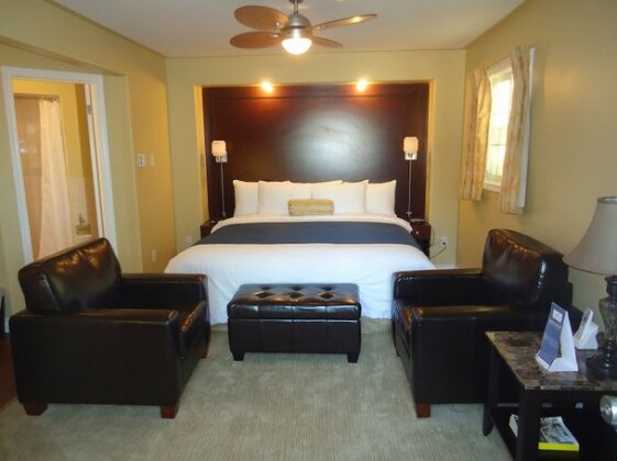 Bayside Inn & Waterfront Suites - Photo4