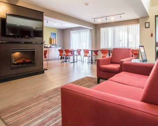 Comfort Inn Kirkland Lake - Photo5