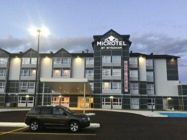 Microtel Inn & Suites by Wyndham Kirkland Lake