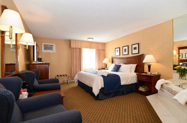 Best Western PLUS Country Meadows - Photo3