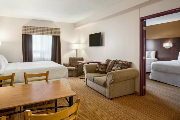 Days Inn by Wyndham Leamington - Photo5