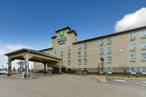 Holiday Inn Express Hotel & Suites - Edmonton International Airport - Photo2