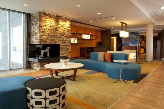 Fairfield Inn & Suites by Marriott Lethbridge - Photo2