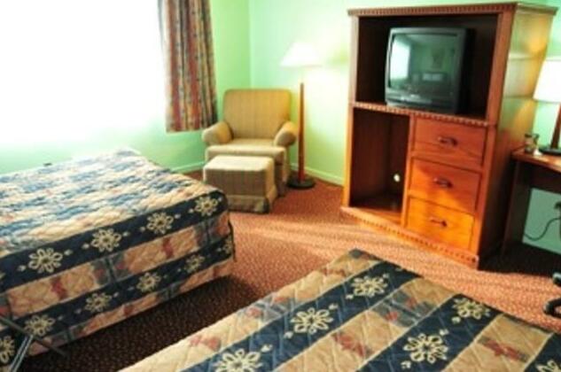 Red Carpet Inn and Suites - Sudbury - Photo3