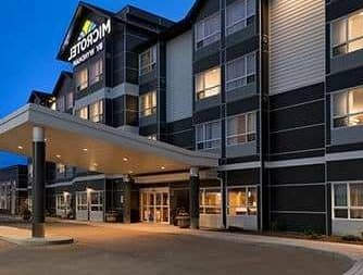 Microtel Inn & Suites by Wyndham Lloydminster - Photo2