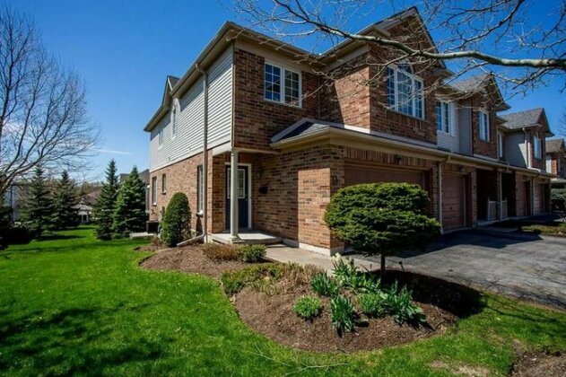 Luxury Home near UWO Downtown - 6 bedrooms and BBQ