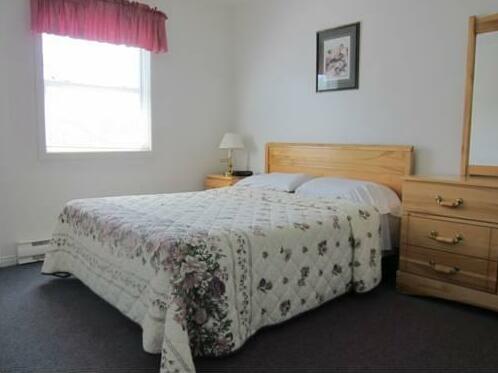 Midtown Housekeeping Cottages - Photo4