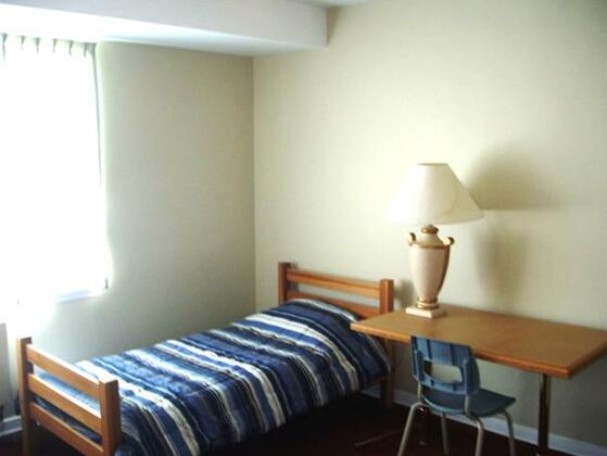 The Officers Quarters Hostel - Photo4