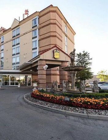 Monte Carlo Inn Airport Suites - Photo2