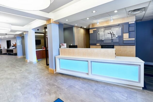 Holiday Inn Express Hotel & Suites Dieppe Airport - Photo3