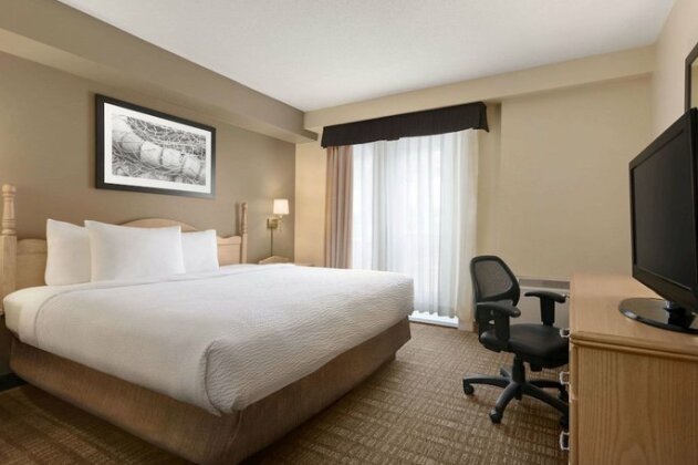 Travelodge Suites by Wyndham Moncton - Photo4