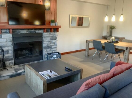 Les Eaux 225-1 by Escapades Tremblant - Photo3
