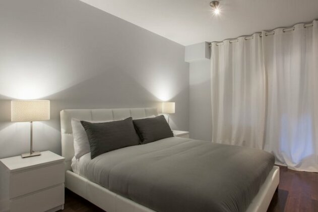 3 Bedrooms 2 Bathrooms Mont-Royal Apartment By Lux Montreal Vacations Rentals - Photo3