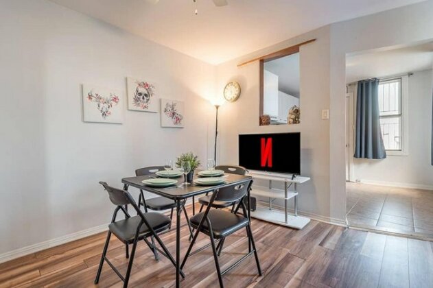 Apartment in Plateau Mont-Royal - FREE PARKING - Photo2
