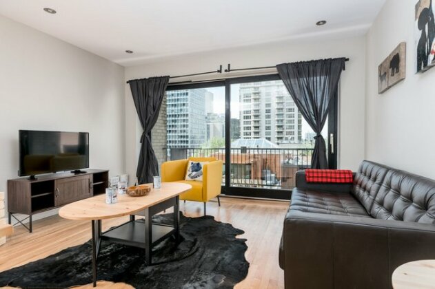 Central 3BR in Downtown MTL by Sonder - Photo4