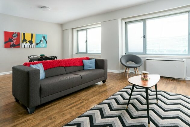 Chic 1BR in Downtown MTL by Sonder - Photo4