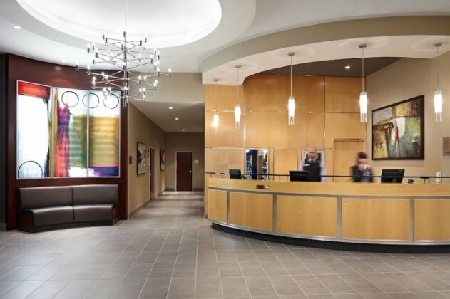 Courtyard by Marriott Montreal Airport - Photo2