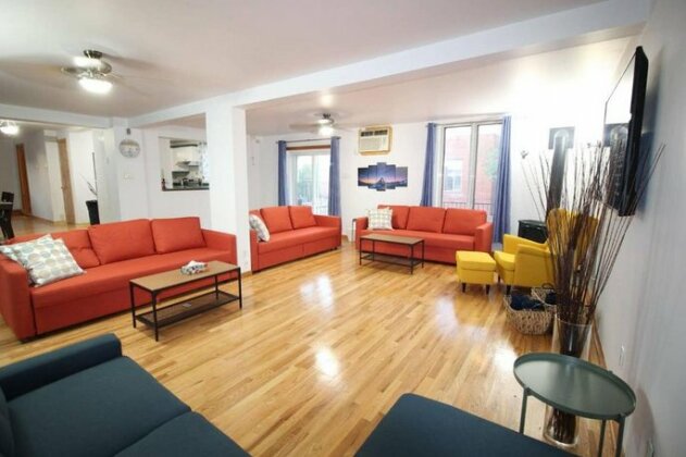 Entire 4bdr Apt In Montreal/Near Downtown+Parking - Photo2