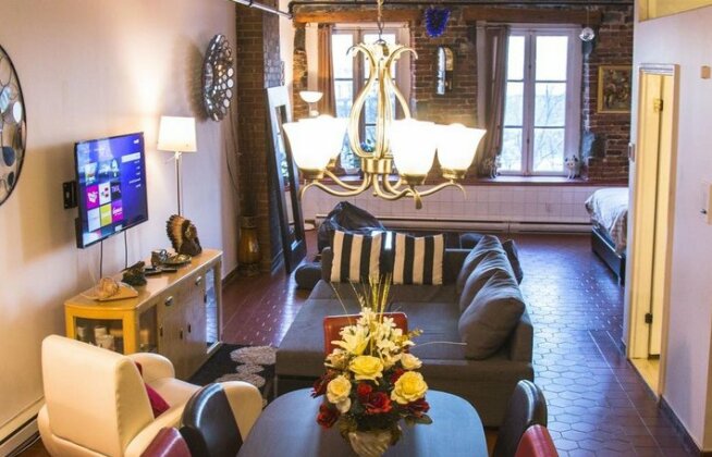 Fantastic Loft in Old Montreal - Photo3
