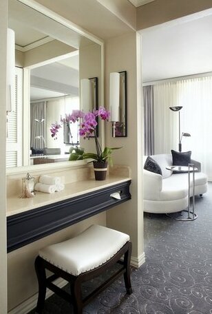 Loews Hotel Vogue - Photo5
