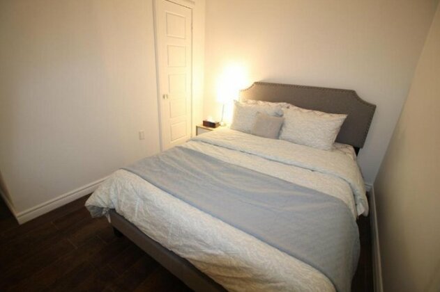 Newly Renovated Apartment In Montreal - Photo4