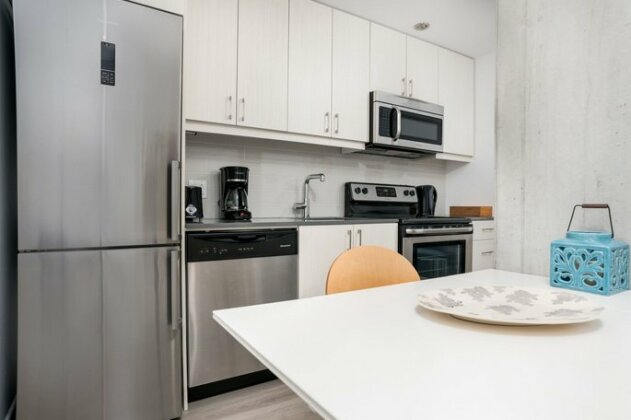 Sophisticated 1BR in Old Montreal by Sonder - Photo2