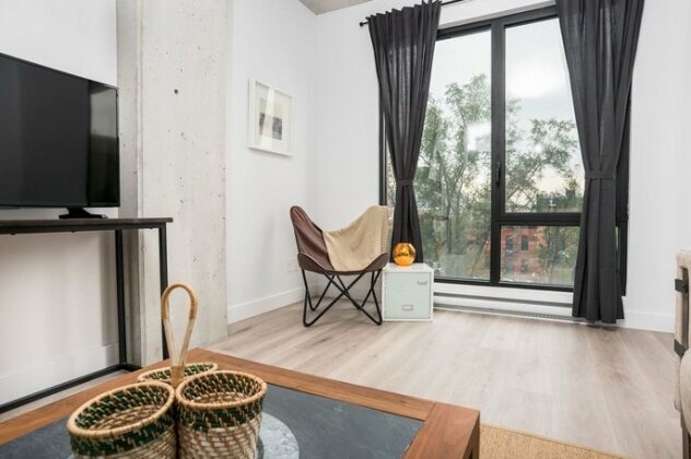 Vibrant 2BR in Old Montreal by Sonder - Photo4