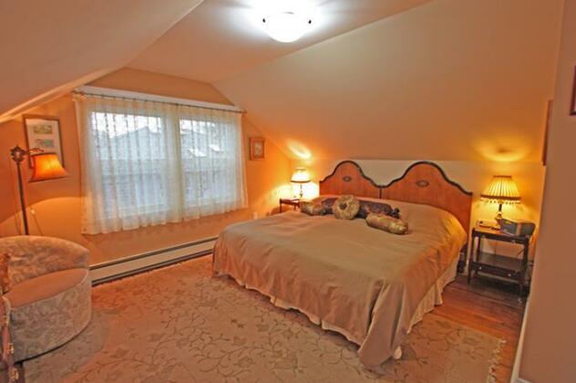 Lavender House Bed & Breakfast New Westminster - Photo4