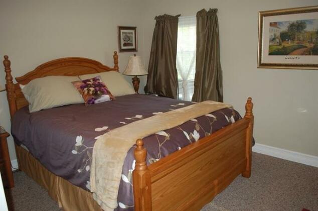 Accommodations Niagara Bed and Breakfast - Photo3