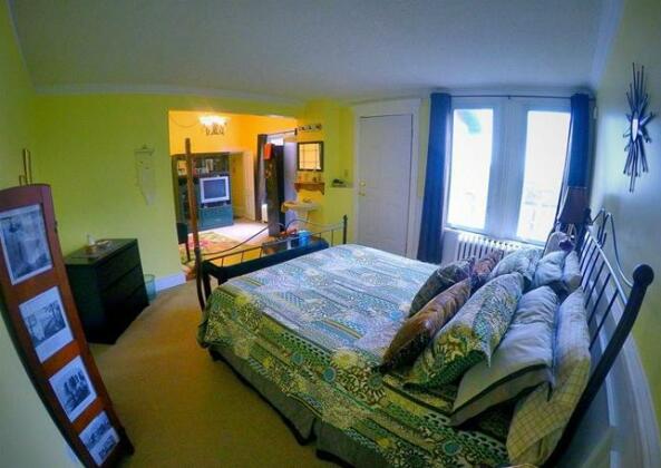 Blue Gables Bed and Breakfast - Photo2