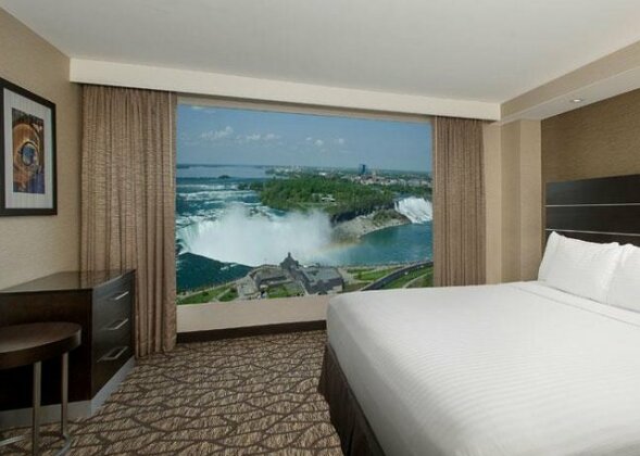 Embassy Suites by Hilton Niagara Falls Fallsview - Photo2