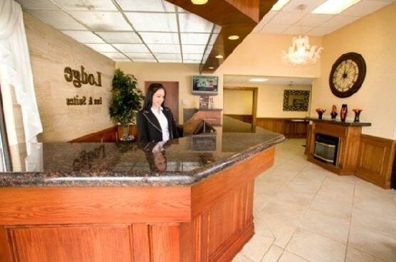 The Lodge Inn and Suites in Niagara Falls - Photo5