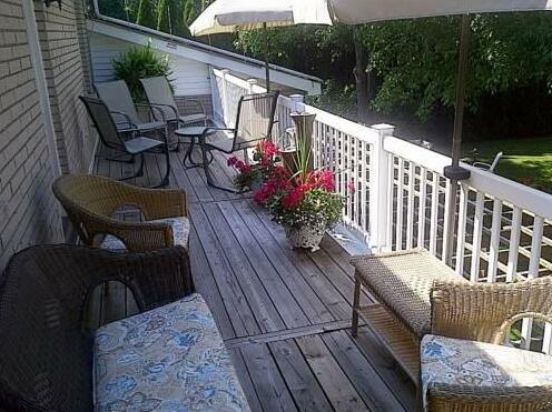 Abacot Hall Bed & Breakfast - Photo4