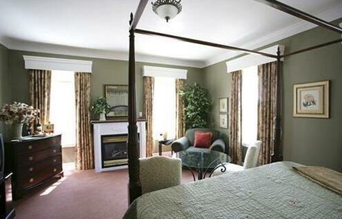 Victorian Suites Inn - Photo3
