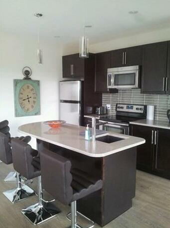 Around the Sea Rotating House Suites & Tours - Photo2