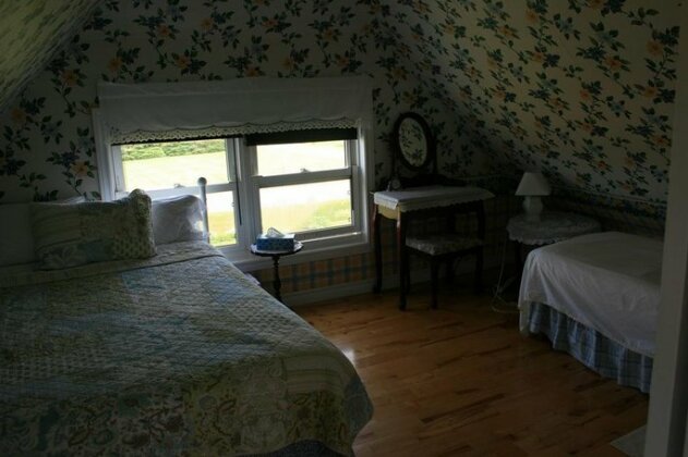 Simply Charming Cottages - Photo4