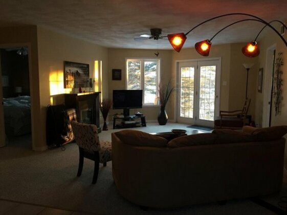Laughing Waters Bed & Breakfast and Vacation Rental - Photo2