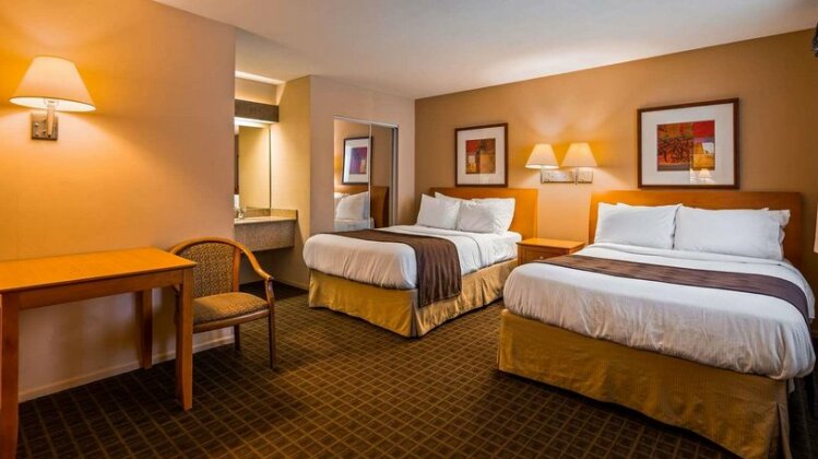 SureStay Hotel by Best Western North Vancouver Capilano - Photo2