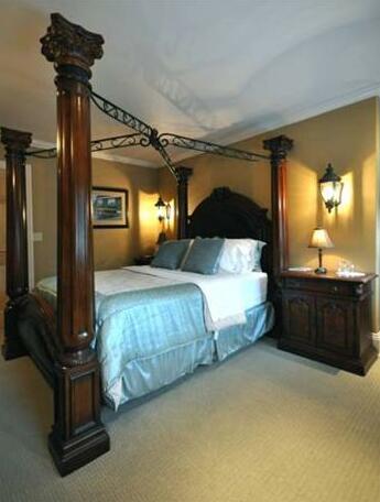 Creighton Manor Inn Bed & Breakfast - Photo5