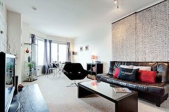 50 Laurier Apartments By Corporatestays - Photo2