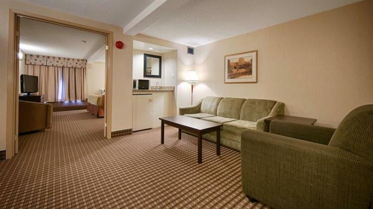 Best Western Plus Ottawa Kanata Hotel and Conference Centre - Photo4