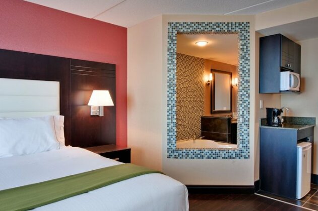 Holiday Inn Express Hotel & Suites Ottawa West-Nepean - Photo4