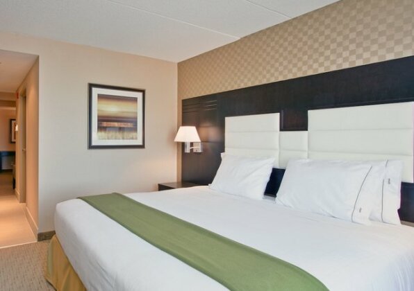 Holiday Inn Express Hotel & Suites Ottawa West-Nepean - Photo5