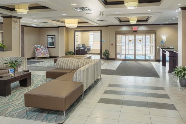 Holiday Inn Express & Suites Ottawa East-Orleans - Photo2